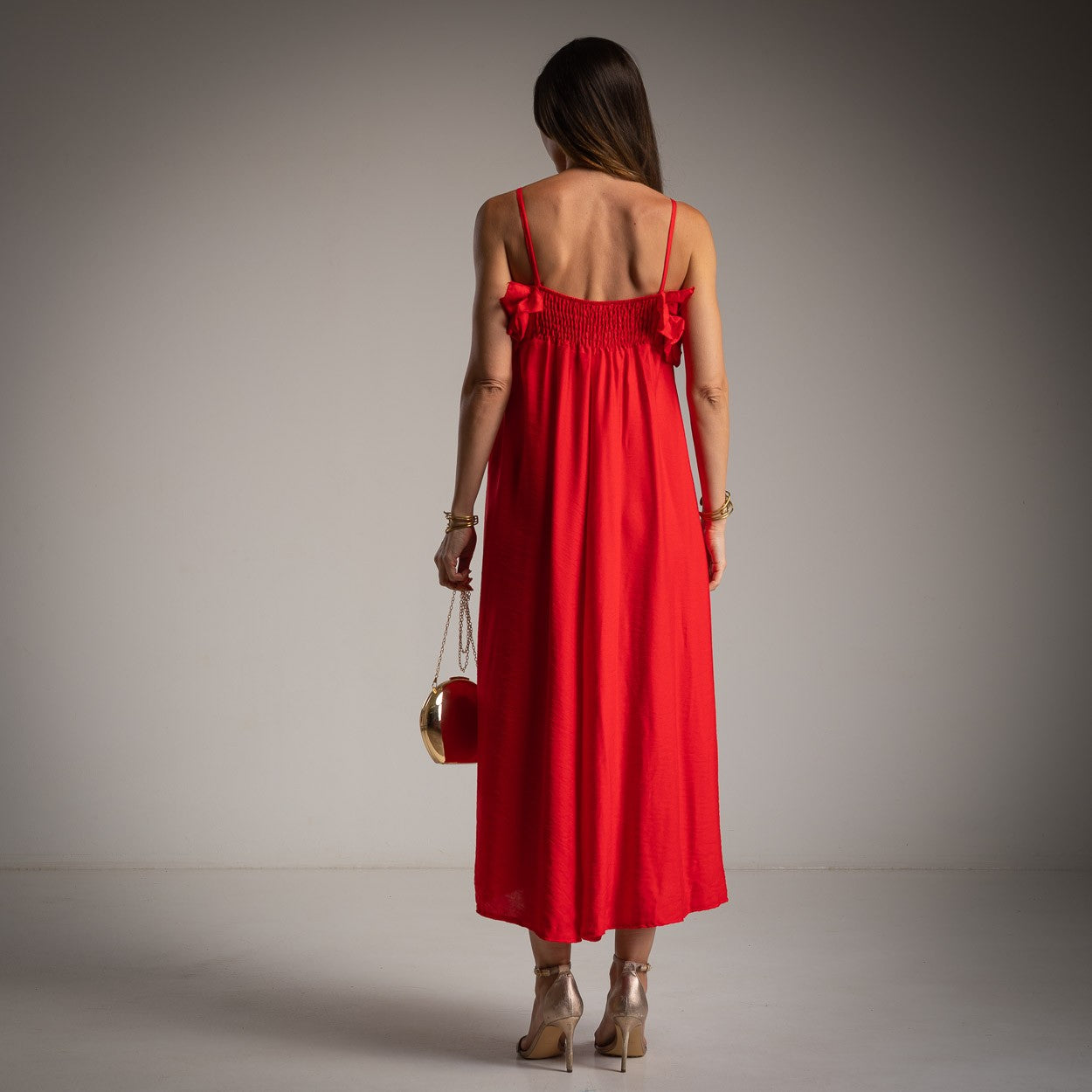 VESTIDO ESCOTE FLORES