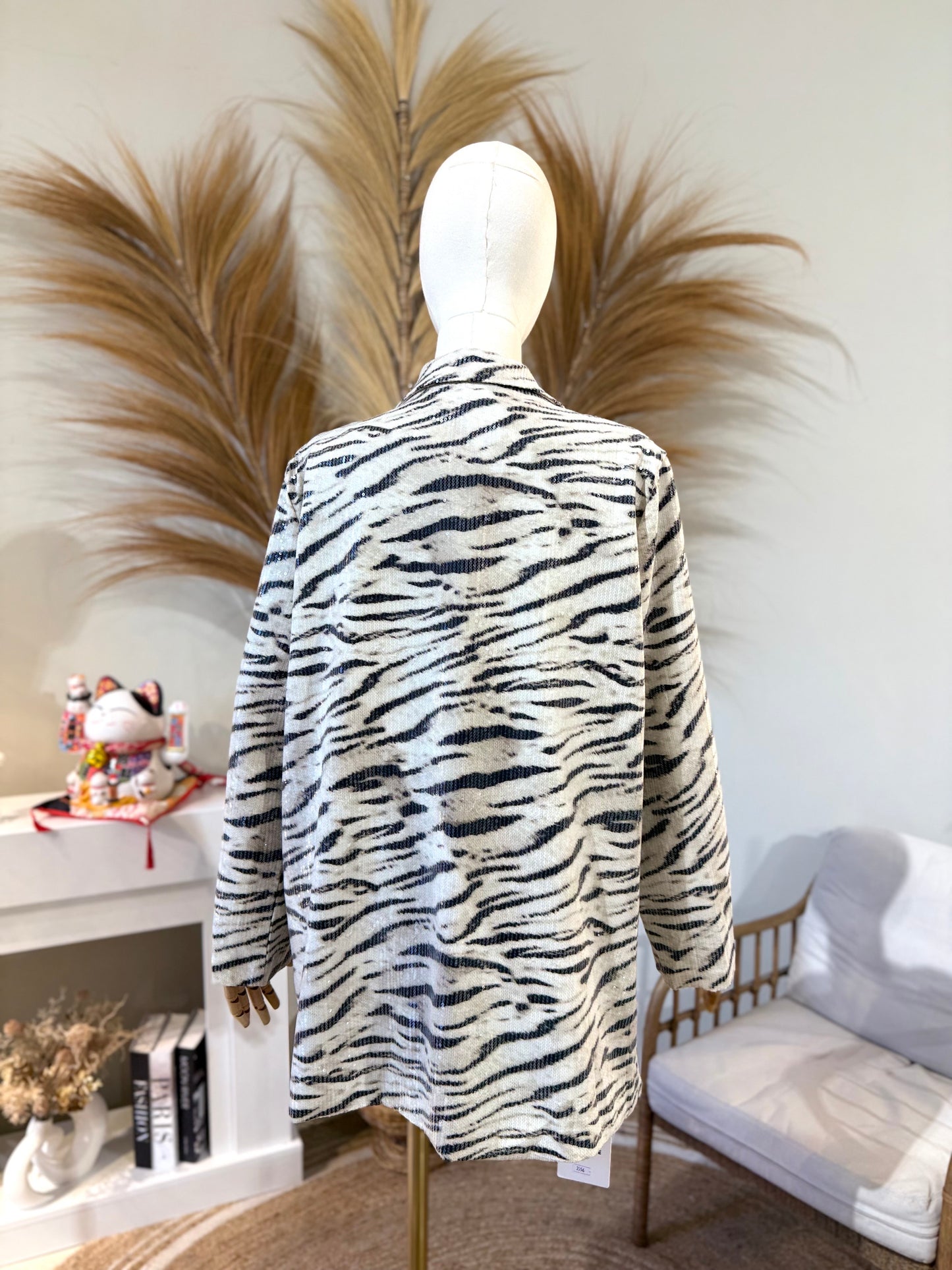 BLAZER ESTAMPADO ANIMAL LEMTEJUELAS