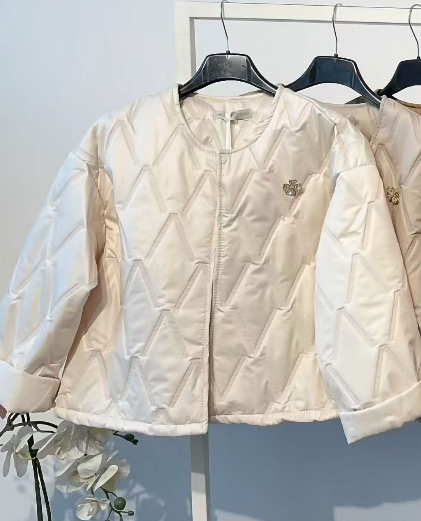 CHAQUETA ACOLCHADA CORTA