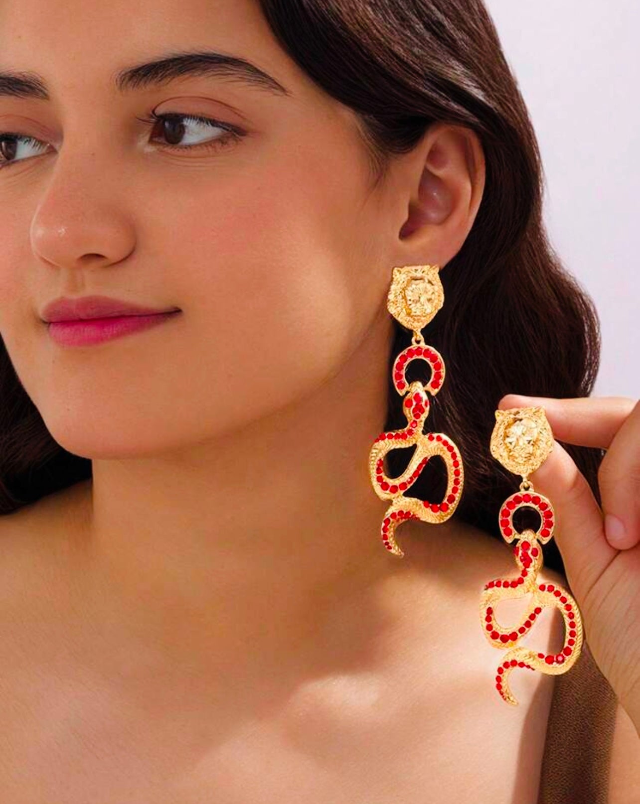 PENDIENTES LEÓN SERPIENTE