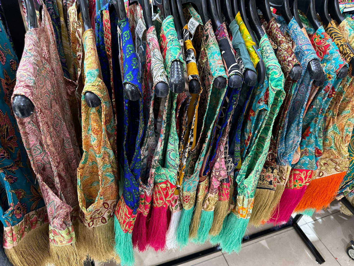 CHALECO SEDA CON FLECOS