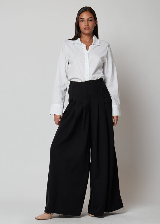 PANTALÓN ANCHO PINZAS