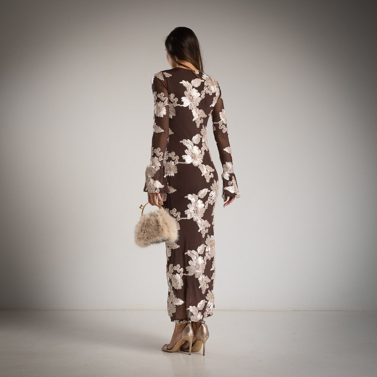 VESTIDO FLORAL RELIEVE