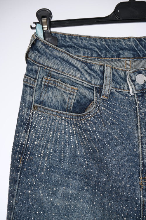 PANTALÓN DENIM TACHAS