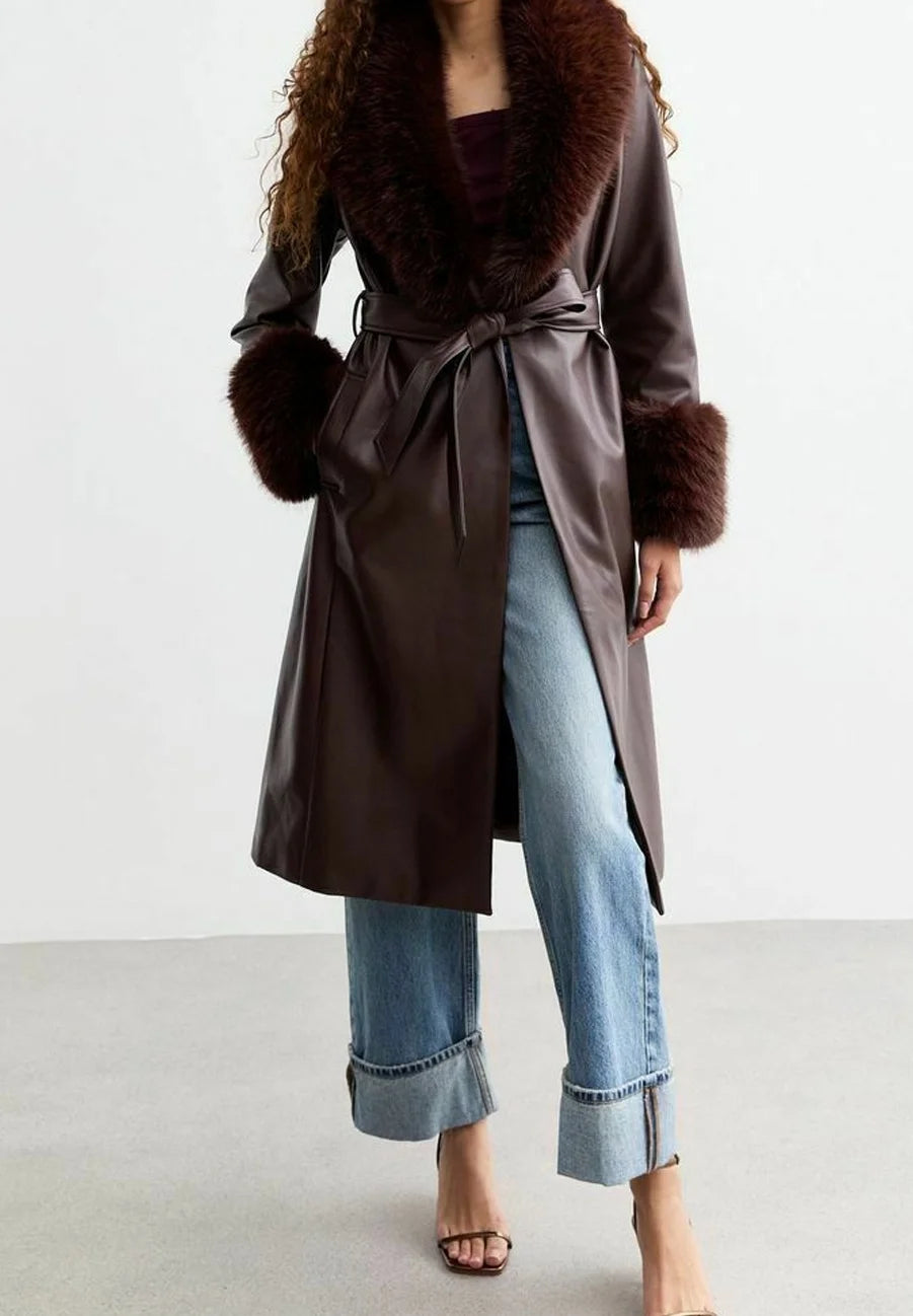 ABRIGO POLIPIEL CUELLO PELO