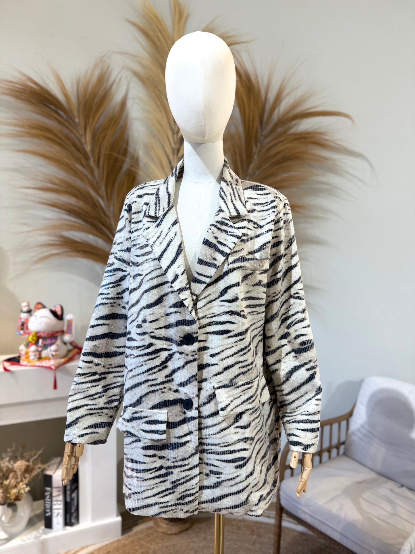 BLAZER ESTAMPADO ANIMAL LEMTEJUELAS