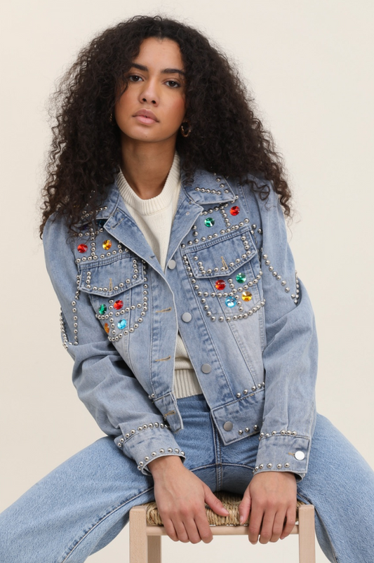 CAZADORA DENIM TACHAS