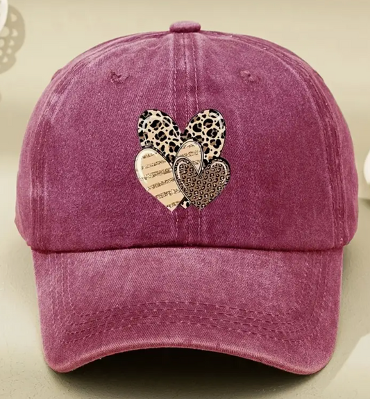 GORRA CORAZONES PRINT