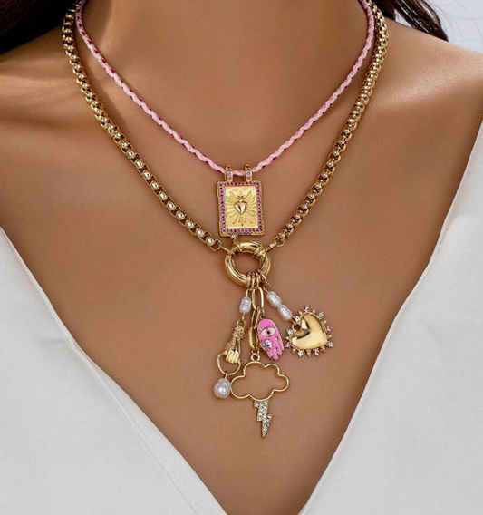 COLLAR CON CHARMS