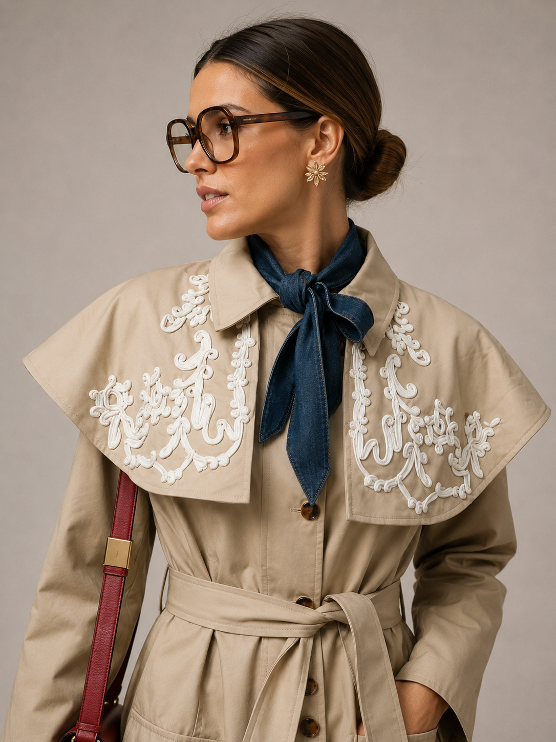 GABARDINA CAPA BORDADOS