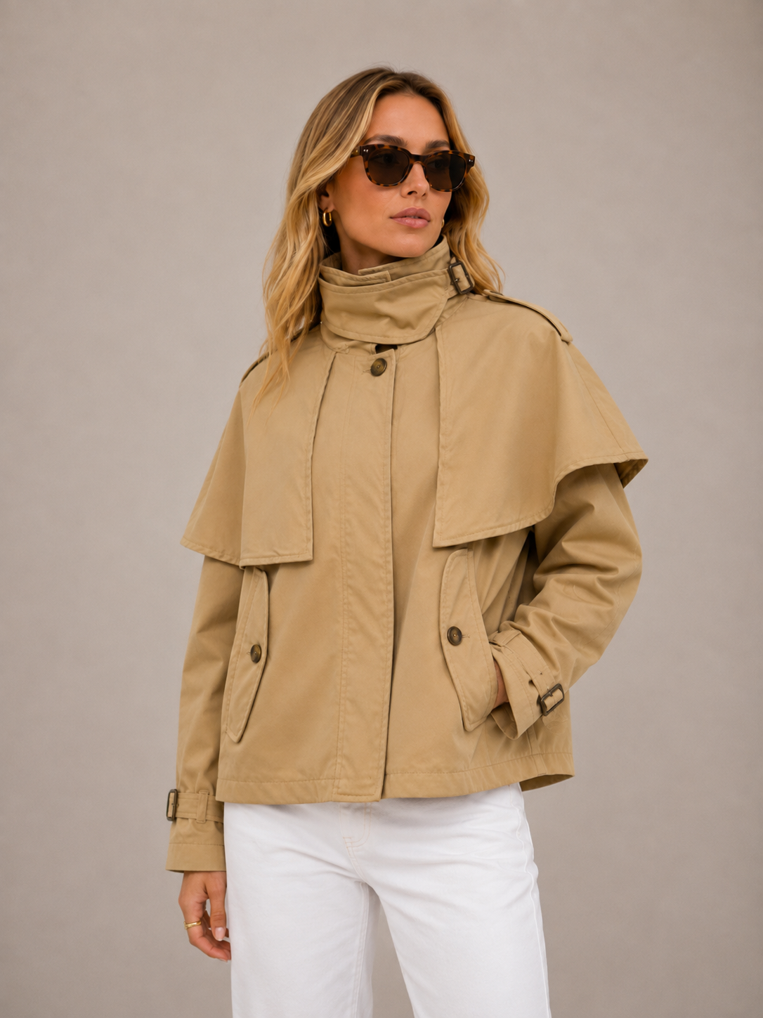 TRENCH CORTA CAPA