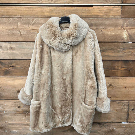 ABRIGO PELO BEIGE