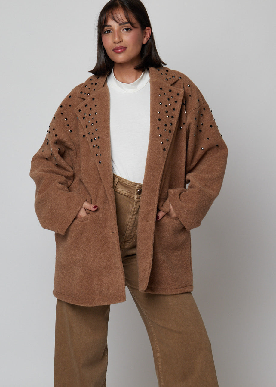 ABRIGO CAMEL BRILLOS