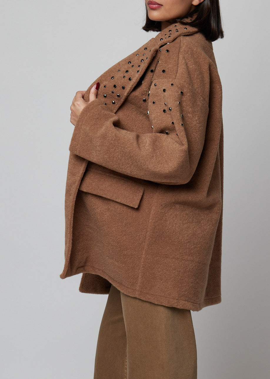 ABRIGO CAMEL BRILLOS