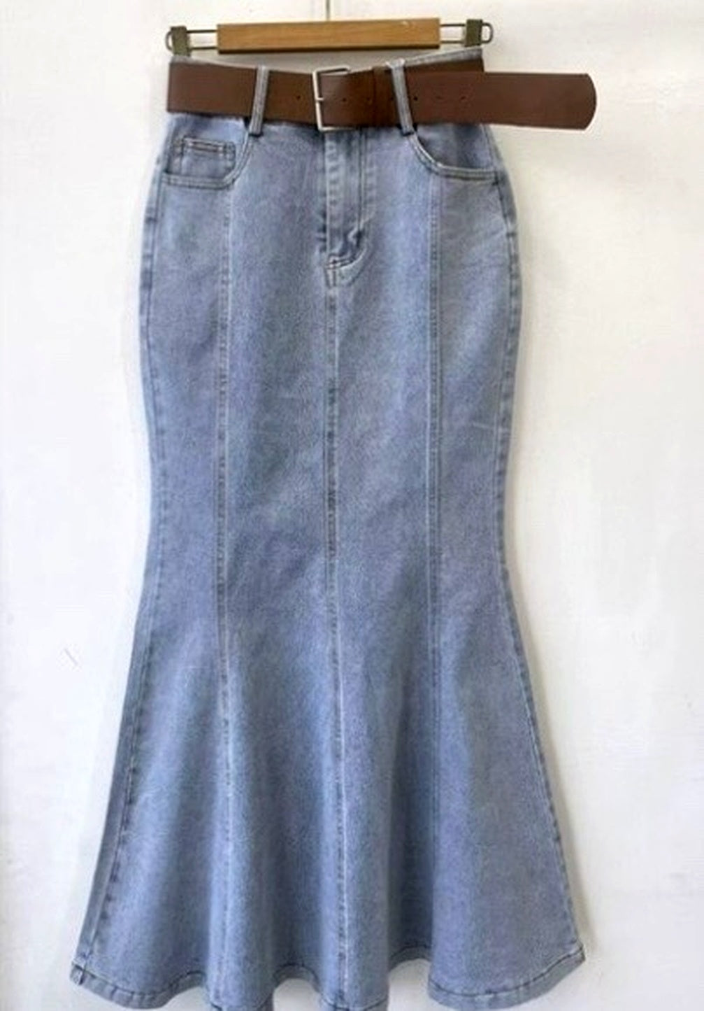 FALDA VAQUERA MIDI CON CINTURÓN