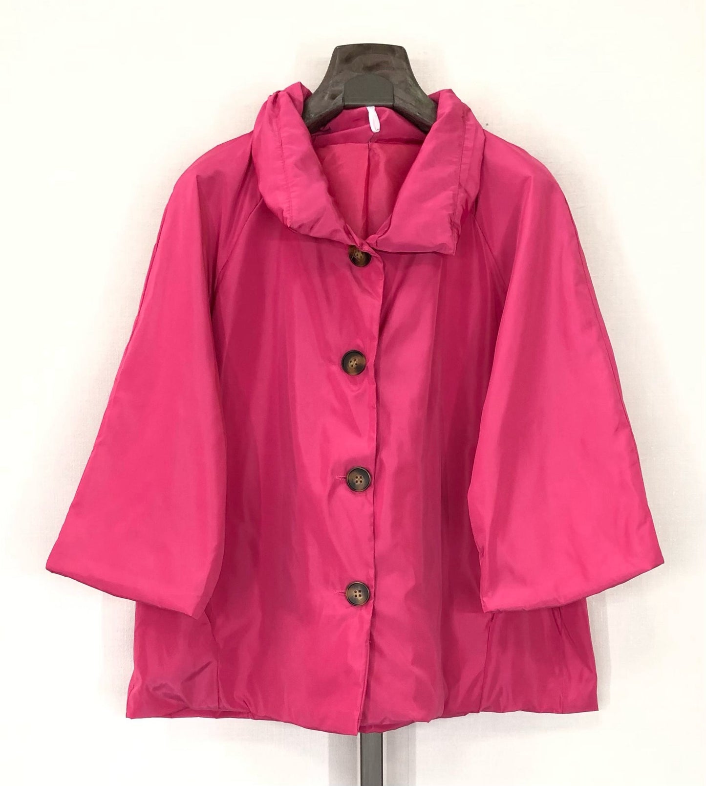 CHAQUETA IMPERMEABLE CORTA
