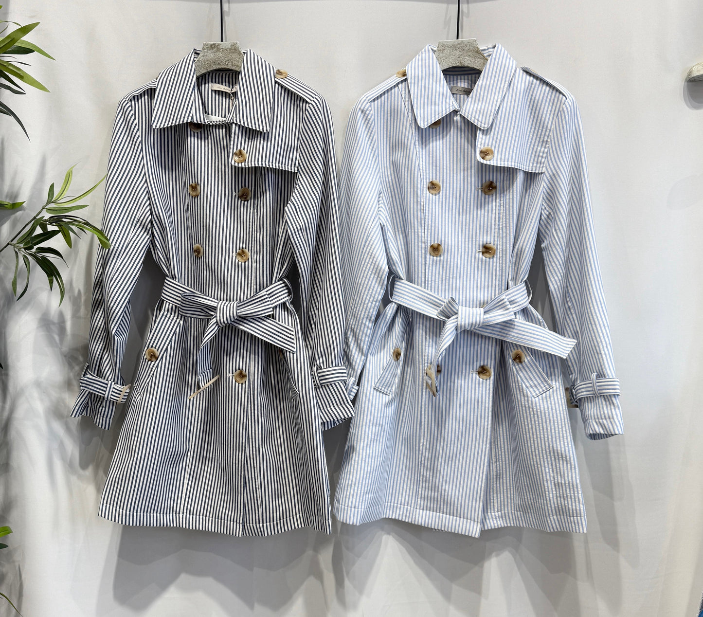 TRENCH RAYAS AZUL