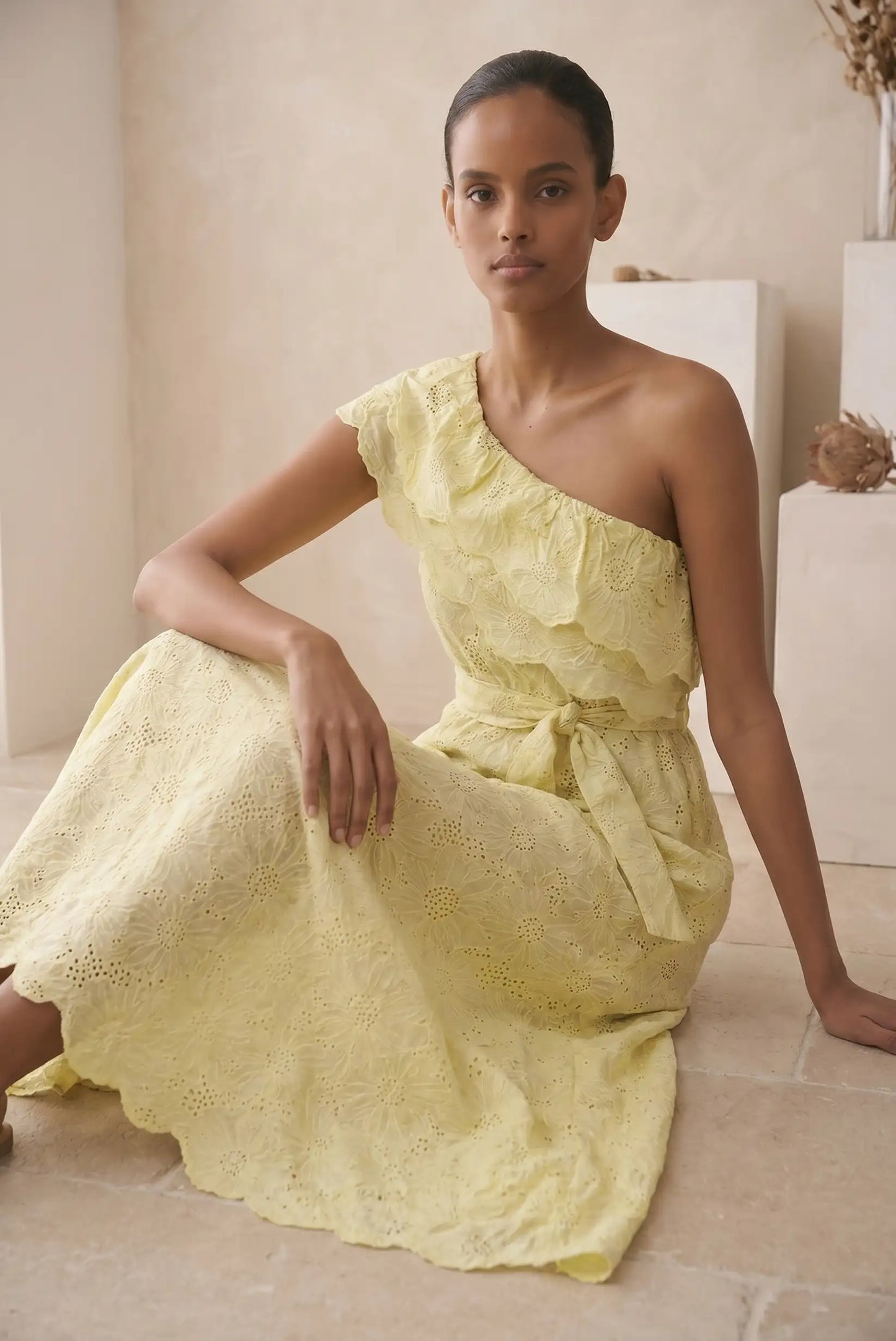 VESTIDO ASIMÉTRICO FLORAL